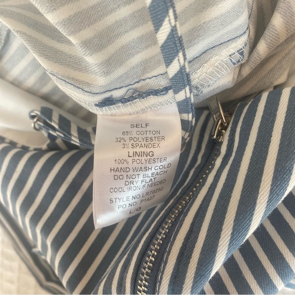 Main Strip blue and white striped cropped jumpsuit size Large - Picture 3 of 7